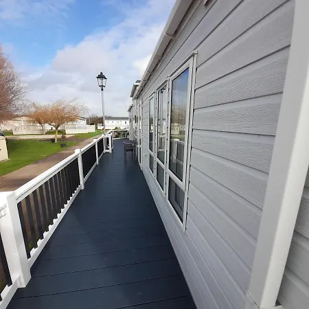 39 The Meadows New Beach Holiday Park Burmarsh Exterior photo